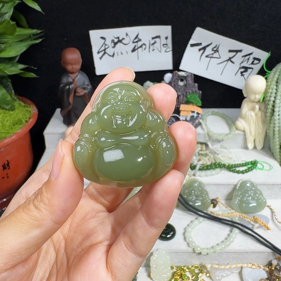 扶***i和田玉未镶嵌颈饰