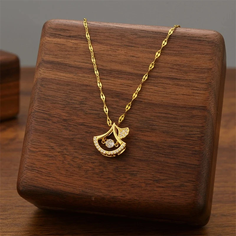 钛钢项链 时尚金色银杏叶灵动百搭女款锁骨项链X-37