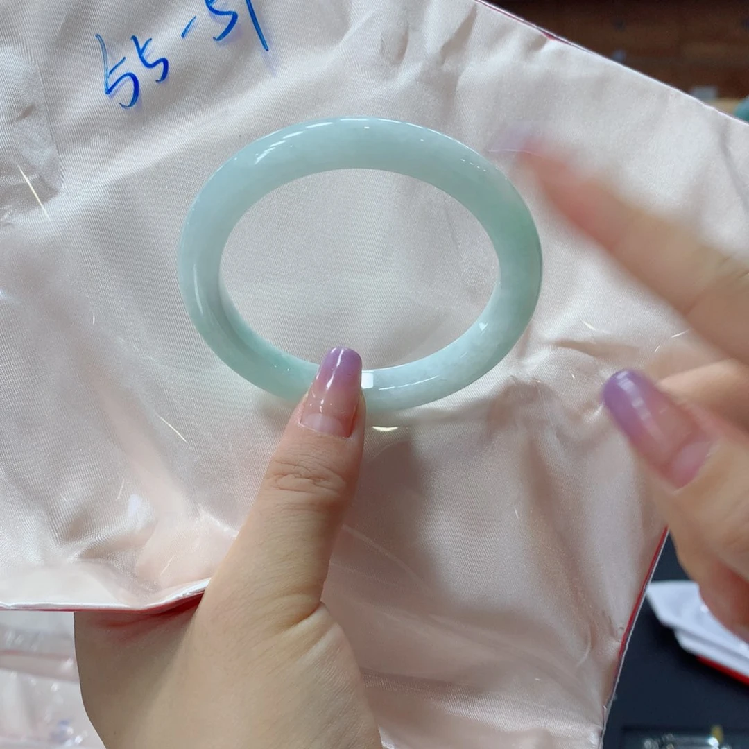 未镶嵌手镯翡翠买断