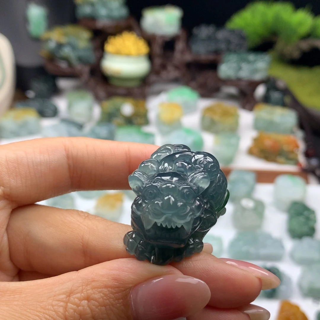 翡翠未镶嵌颈饰A18 高冰海水蓝含珠貔貅