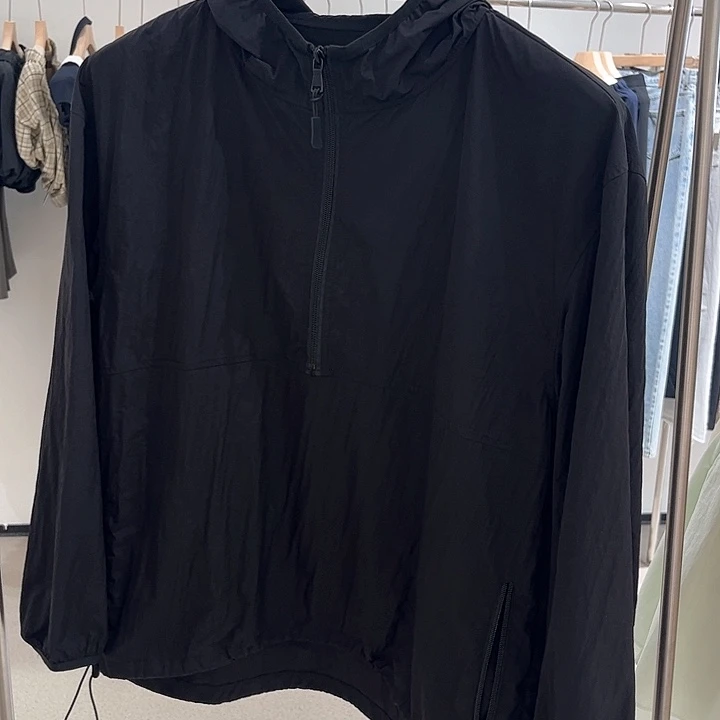 半拉链连帽冲锋卫衣