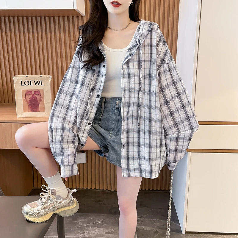 宽松慵懒风日系格子衬衫外套女夏季新款韩版设计感小众长袖防晒衫