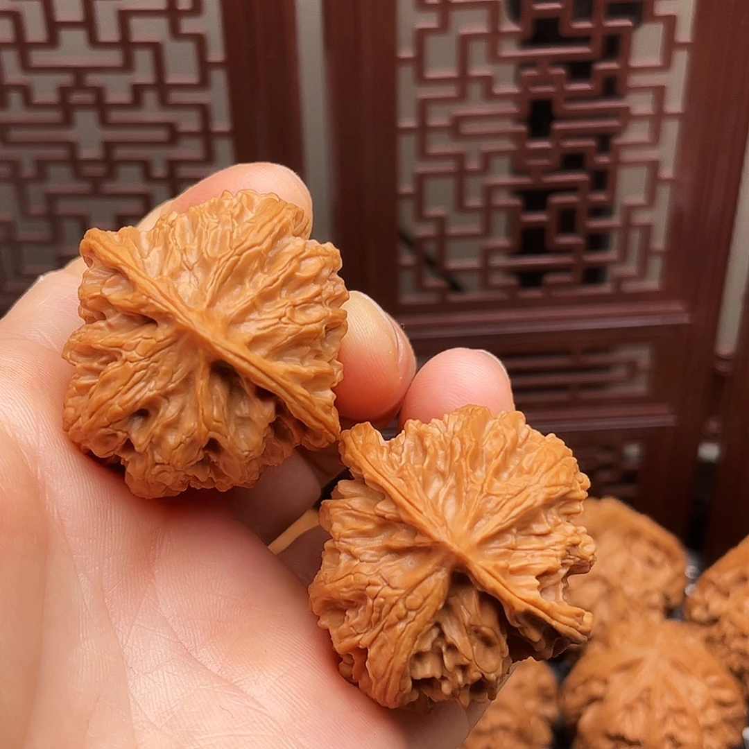 文玩核桃吊坠苹果