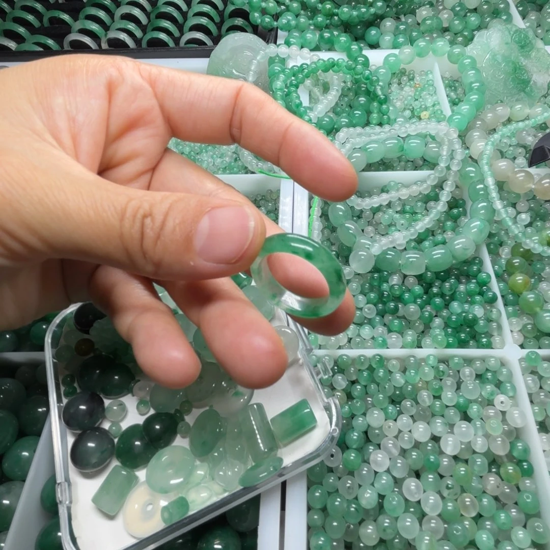 石英质玉未镶嵌港码15号戒指