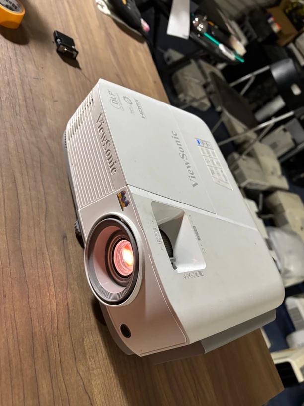 9新 ViewSonic/优派 二手 优派投影仪 运费自理