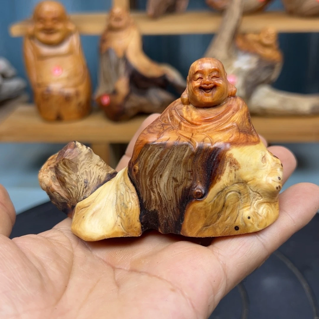木一**岩崖柏木摆件手把件