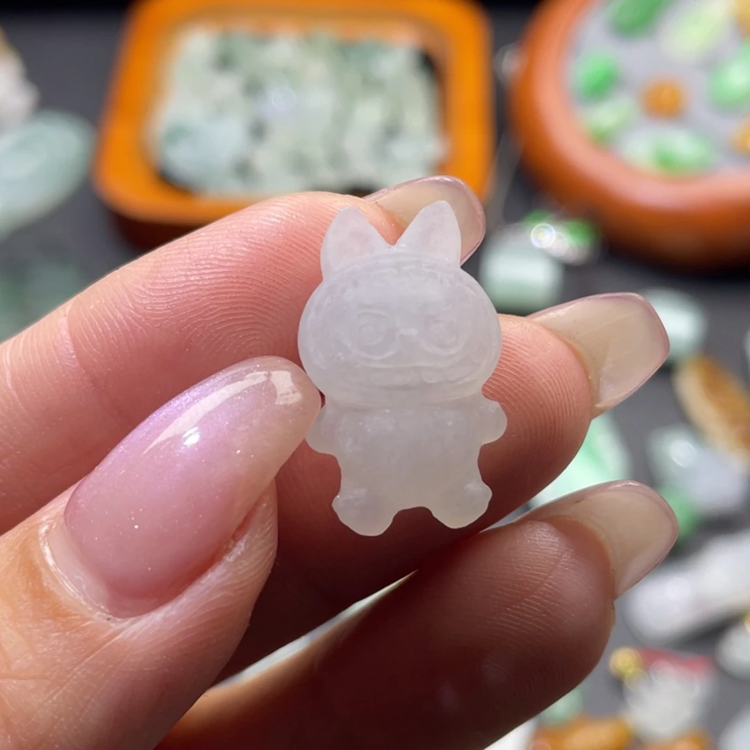 未镶嵌定制翡翠吊坠