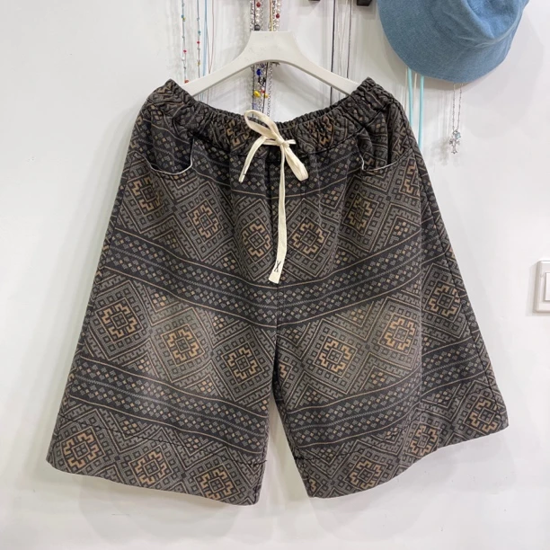 872民族风黑灰色印花牛仔短裤女