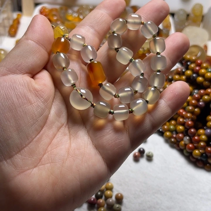 咪***姐玛瑙/玉髓未镶嵌颈饰0011