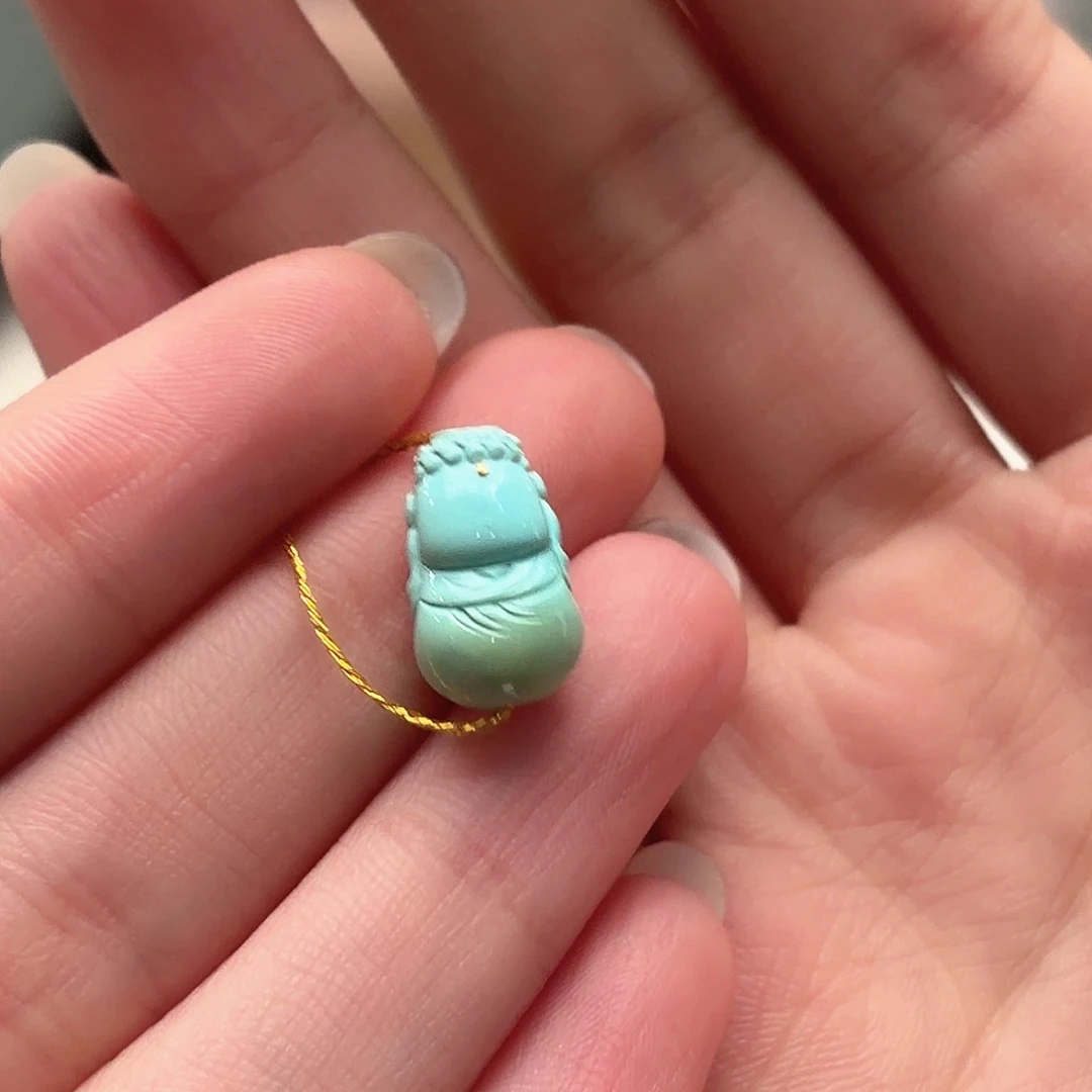 绿松石未镶嵌颈饰