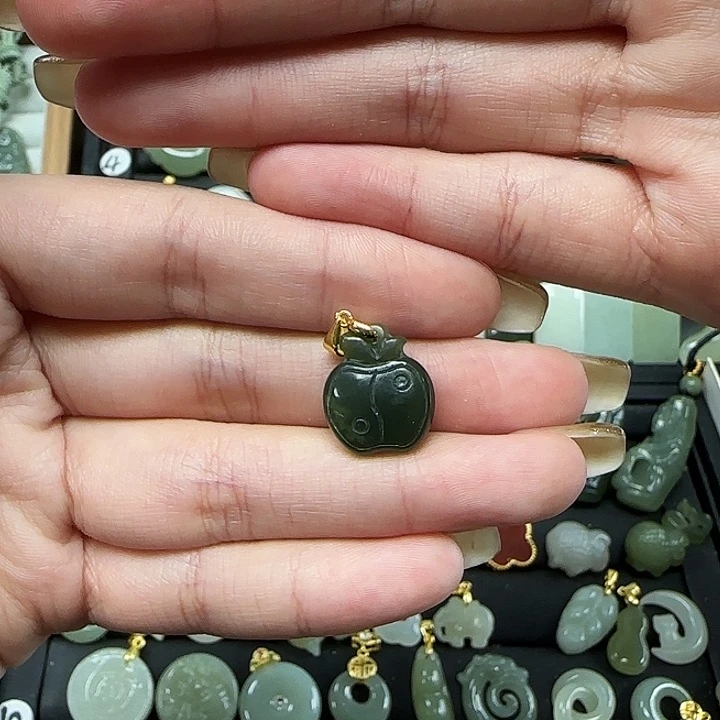 和田玉颈饰银S925镶嵌