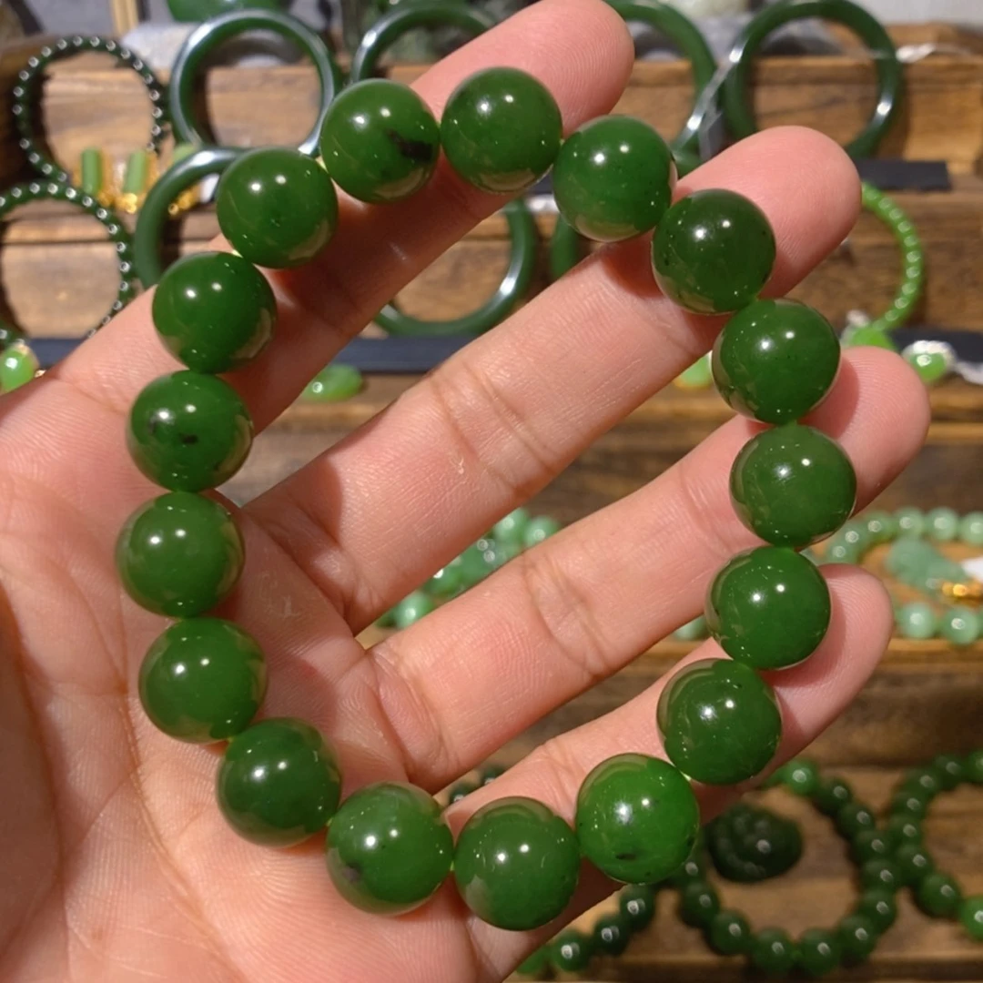 【闪购商品】吊坠(不含链)未镶嵌和田玉俄料辣绿手串12