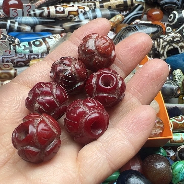 灵***儿玛瑙/玉髓未镶嵌颈饰