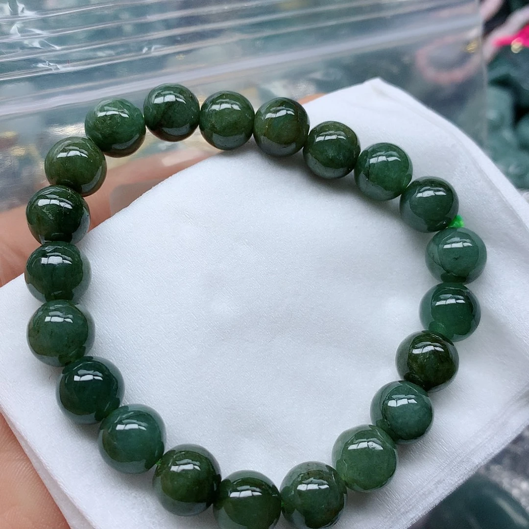 翡翠颈饰未镶嵌吊坠