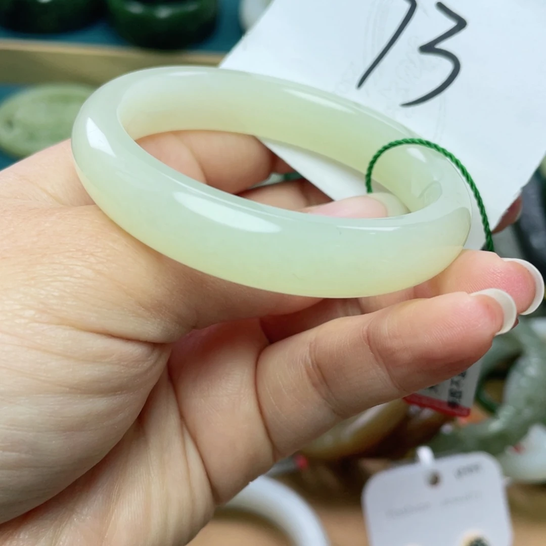 未镶嵌手镯和田玉圈口52
