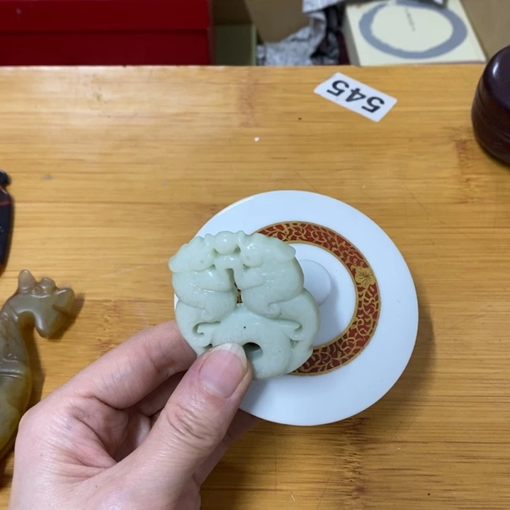 瓷片哈中古工艺品一件
