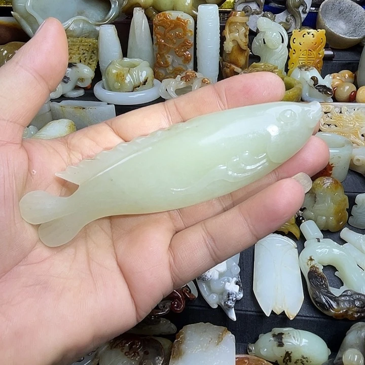 颈饰未镶嵌和田玉