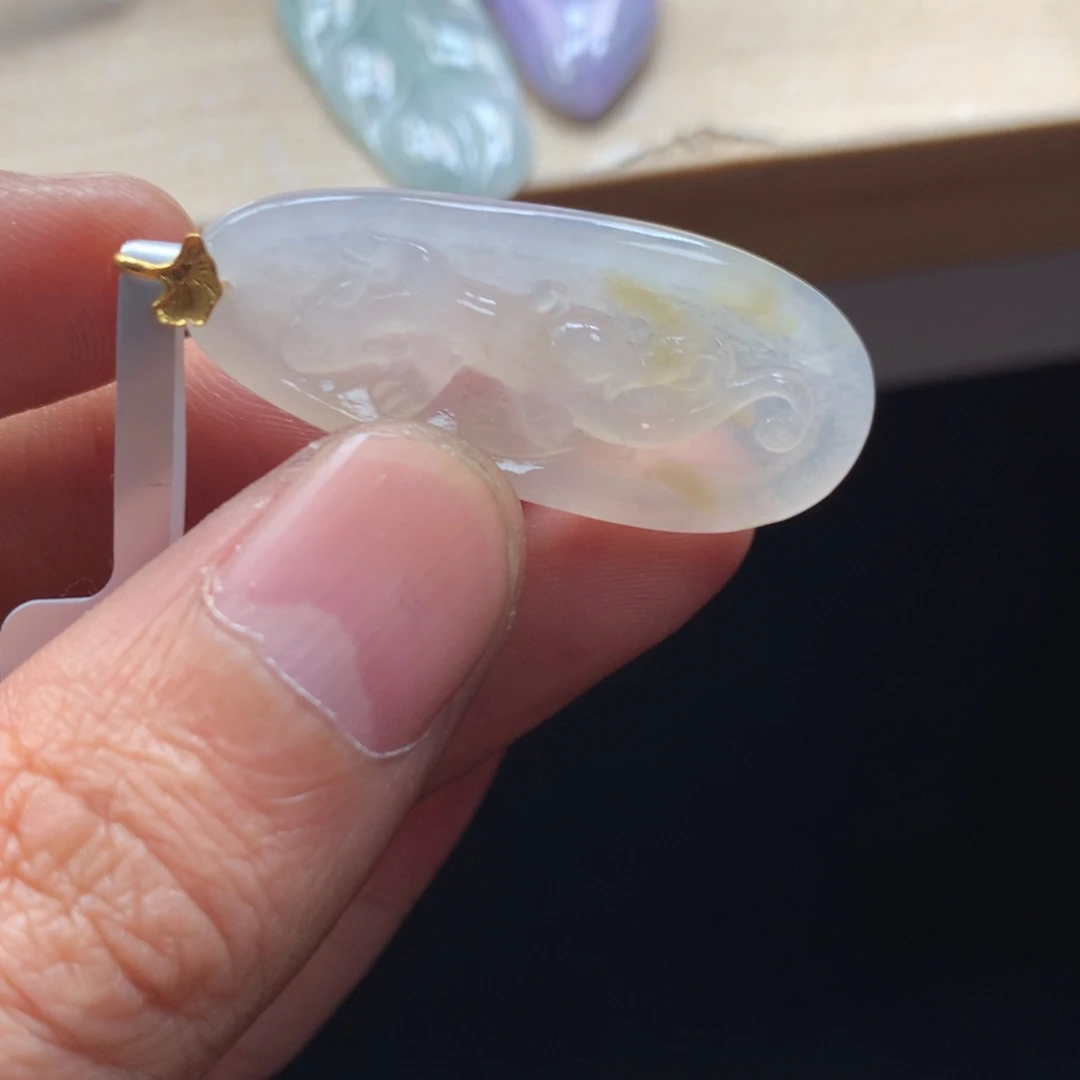 颈饰未镶嵌翡翠吊坠