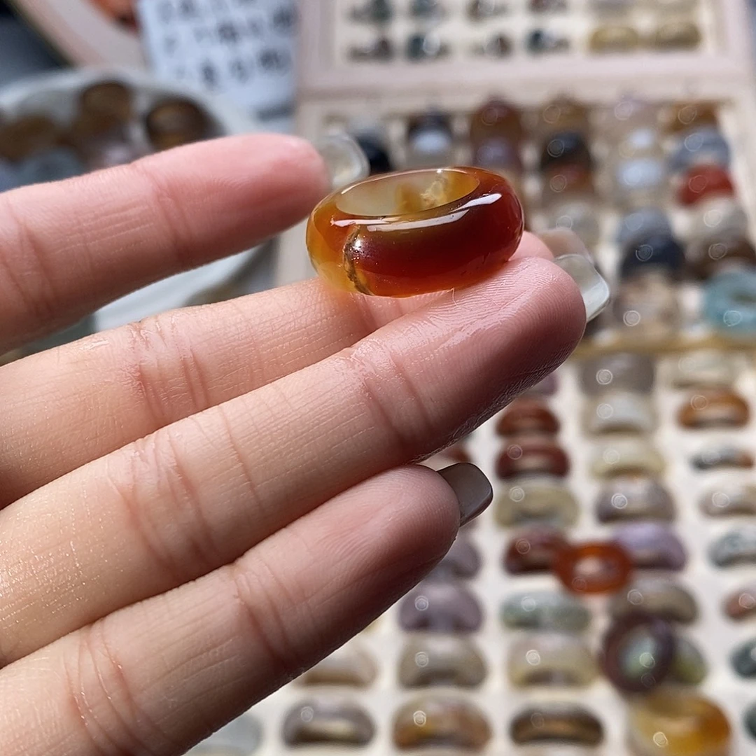 未镶嵌戒指玛瑙/玉髓A 11不退换港9