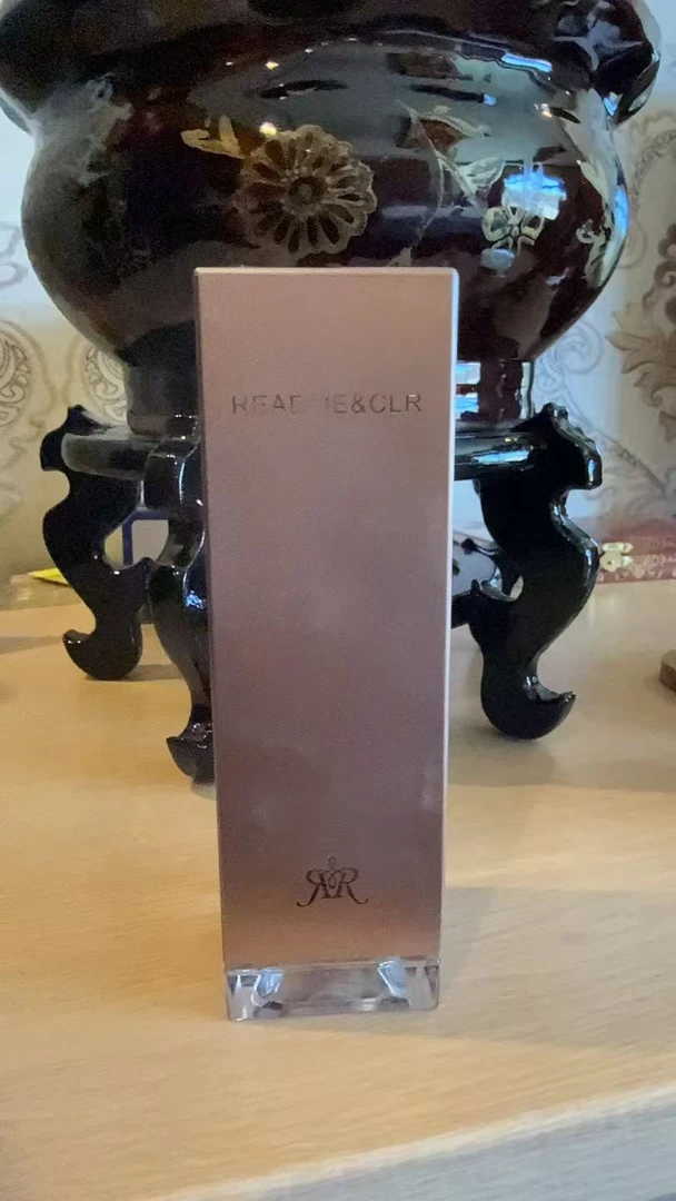 瑞莉名模香槟奢耀修颜遮瑕隔离BB霜