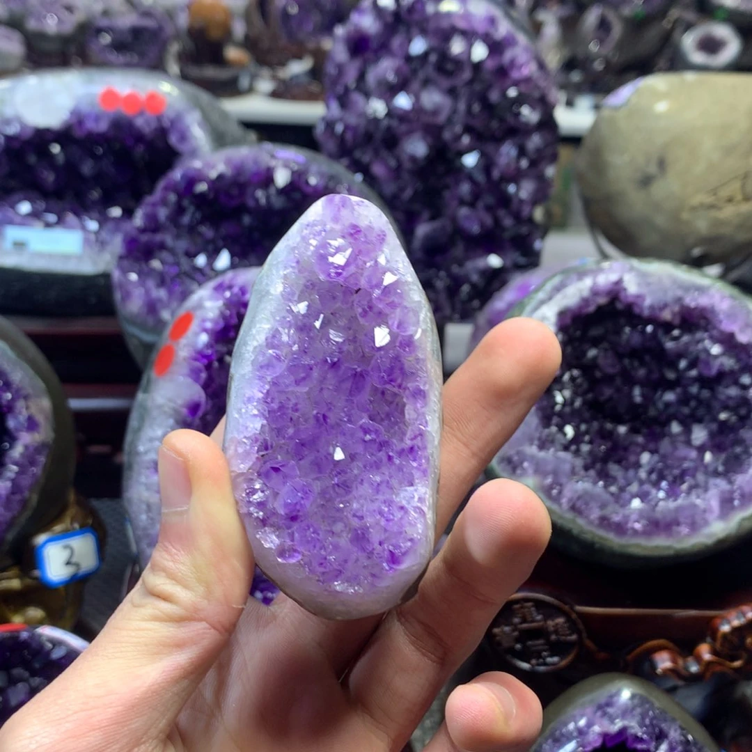 水晶小葛摆件未镶嵌