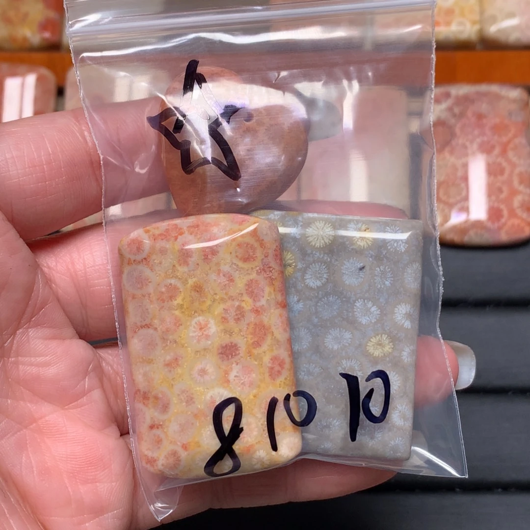 ****硅化玉未镶嵌吊坠无事牌手排平安扣