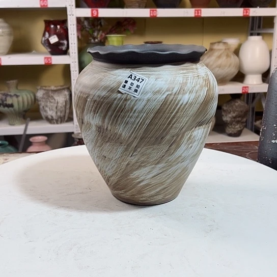 瓶高25口15。陶瓷精品摆件。347