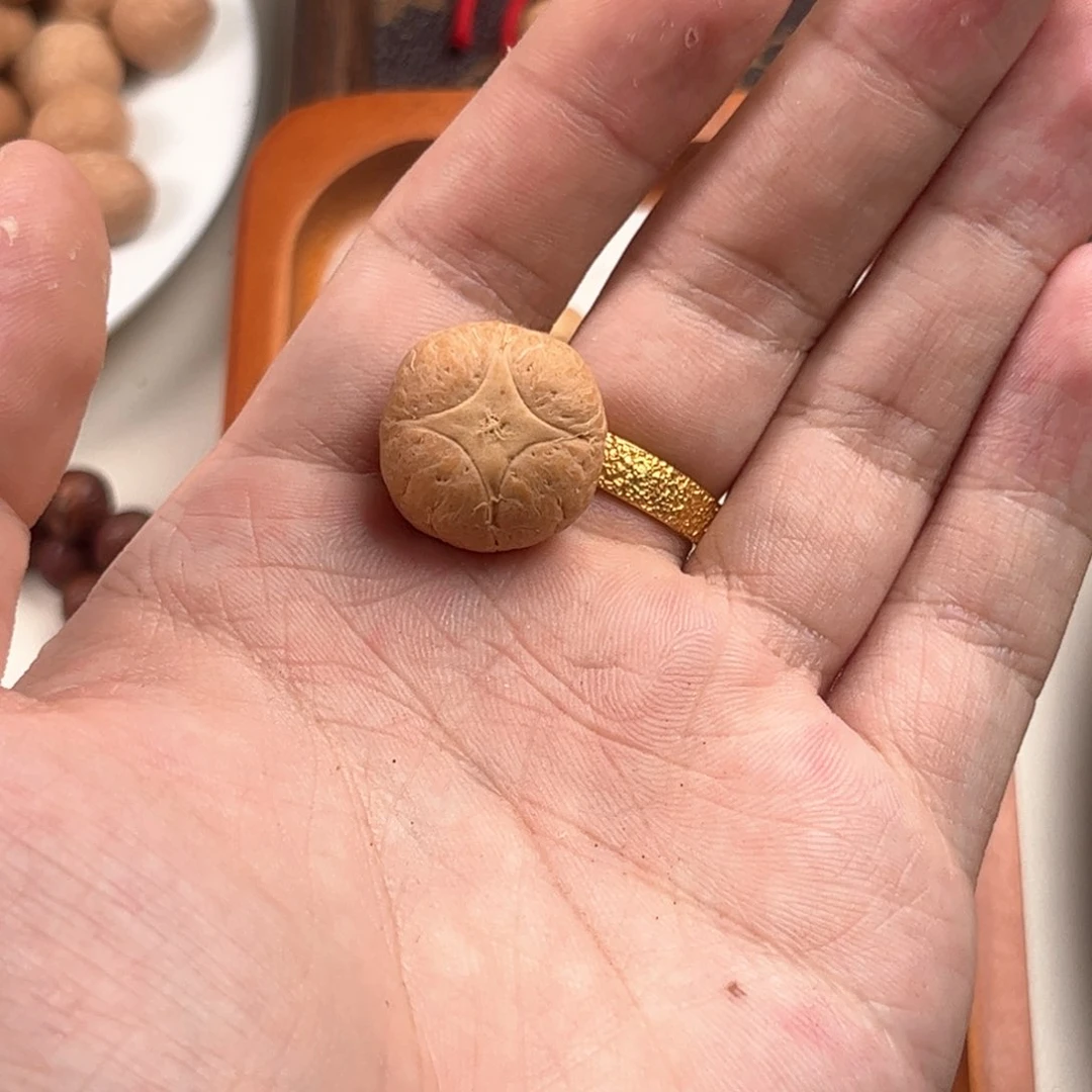 凤眼菩提吊坠哦****桧