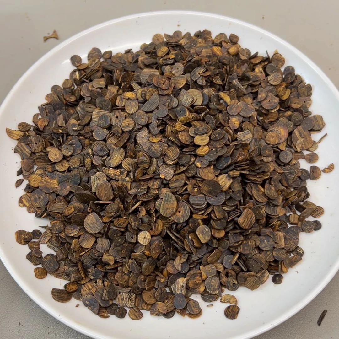 苦***啡沉香沉香碎屑老白棋片珠碎料100克