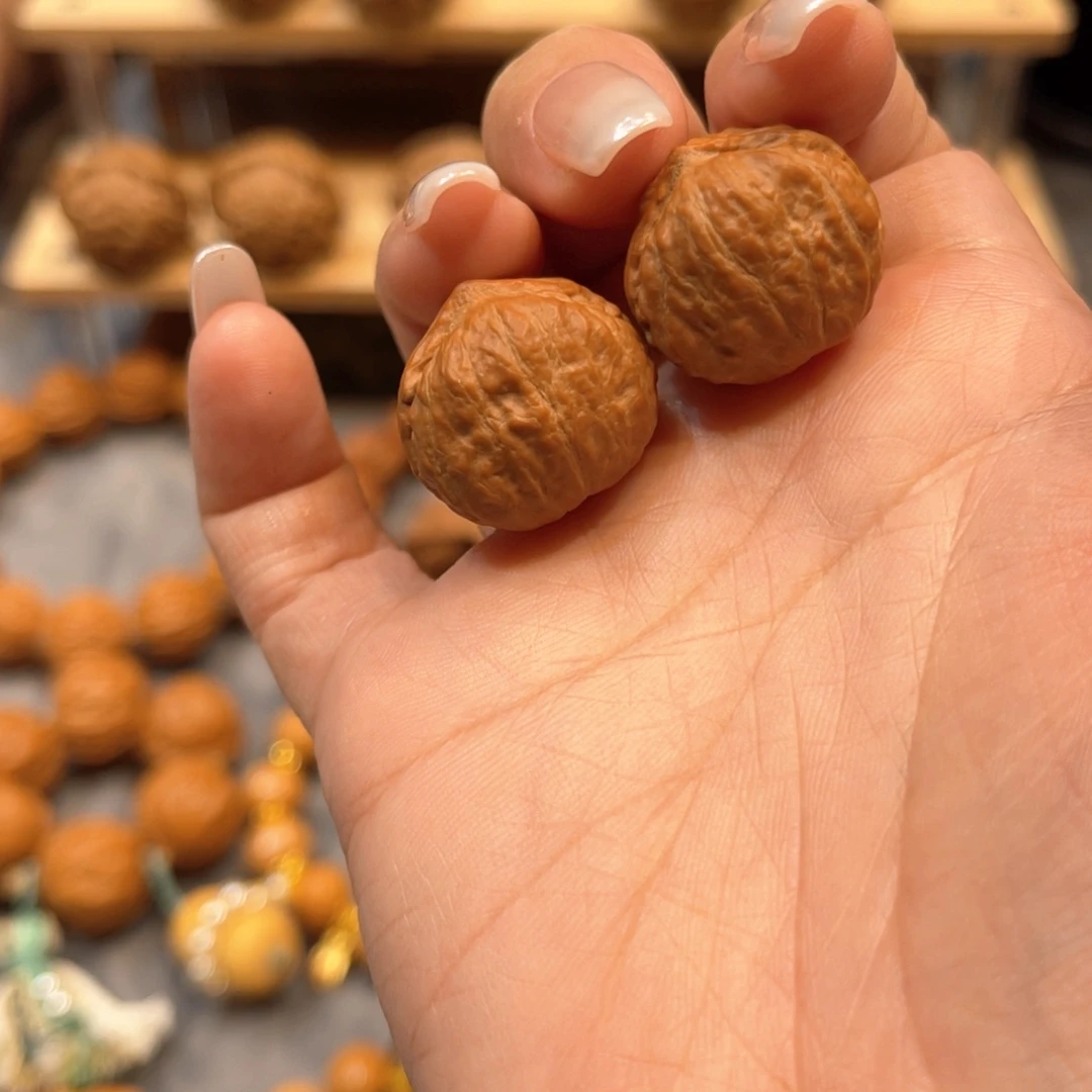 文玩核桃把件小金豆手捻