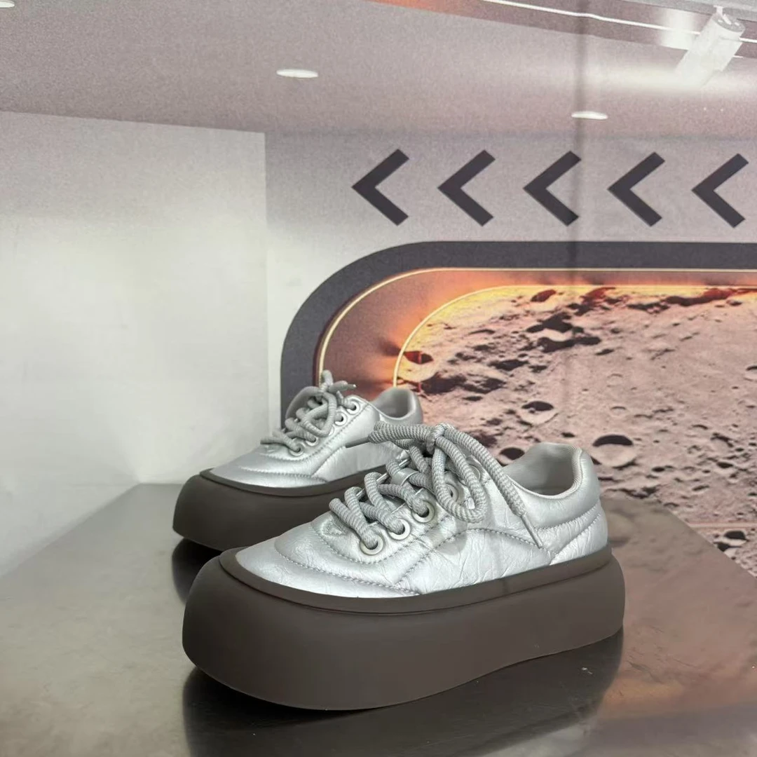 60020春夏新款2025圆头系带韩版简约休闲板鞋潮流百搭ins