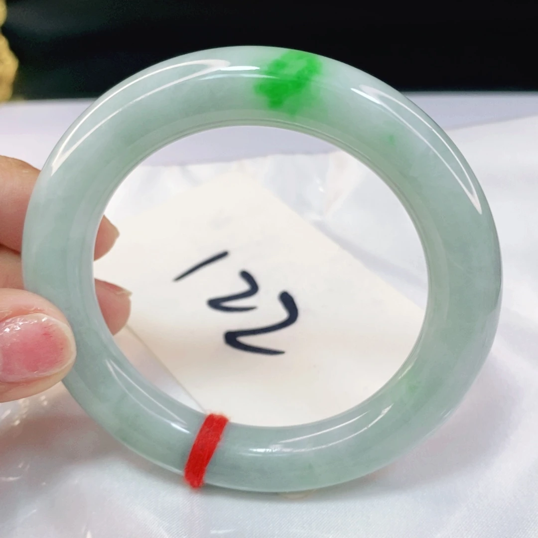 翡翠手镯未镶嵌嵊****理56圈