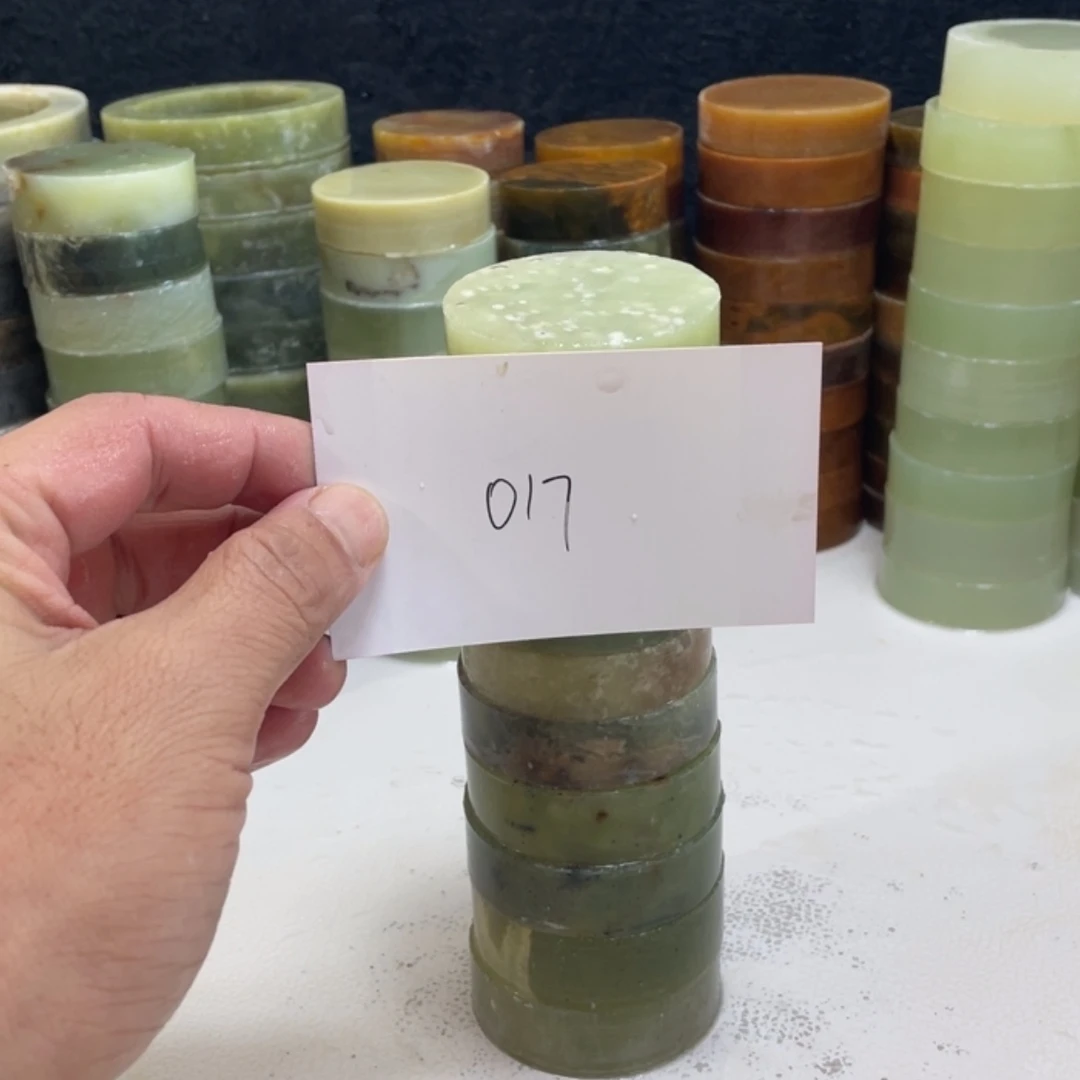 【闪购商品】蛇纹石玉未镶嵌珠宝半成品巨****）