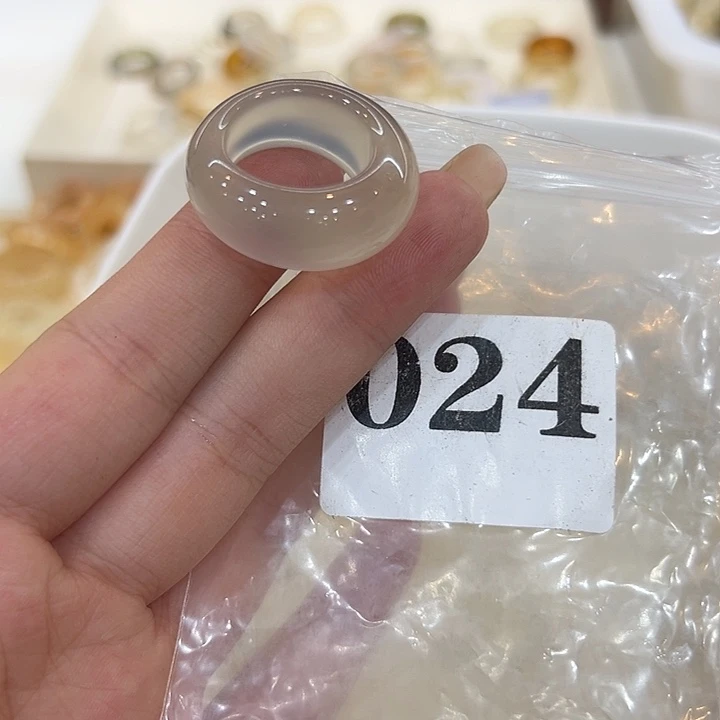 合金戒指玛瑙/玉髓24港17