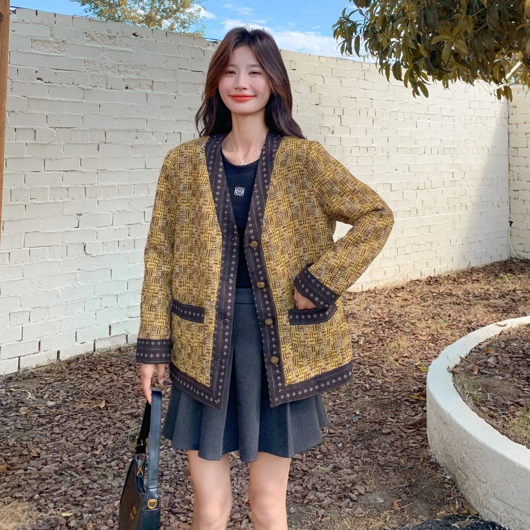 黄色小香风外套女春秋2025今年流行巨好看高级感韩系休闲短款上衣