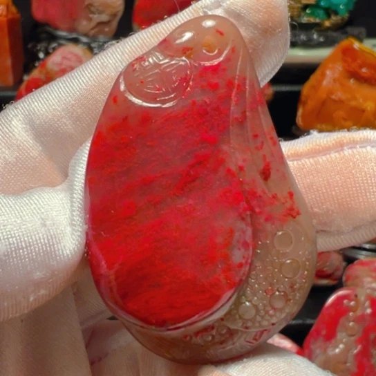 昌化鸡血石君*精品挂件