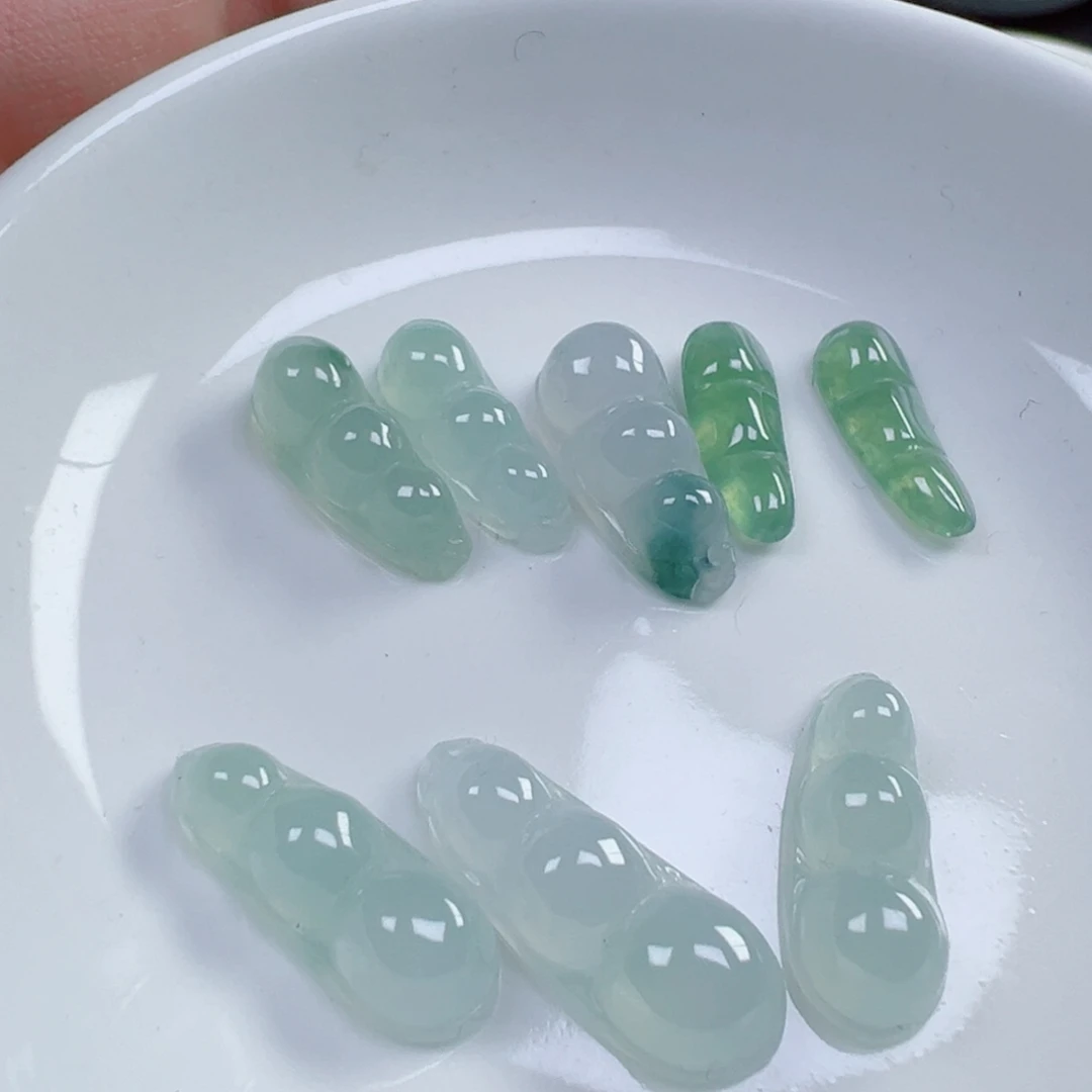 散珠翡翠福豆一个