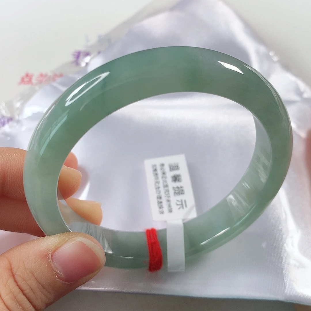 翡翠手镯未镶嵌 正圈①①②