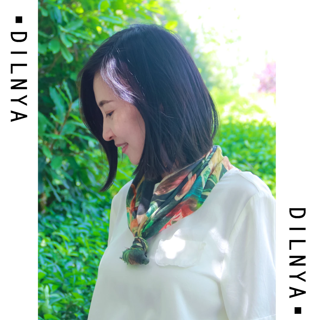 DILANYA/迪兰娅纯山羊绒保暖小围巾防风护颈巾亲肤小方巾拍照巾