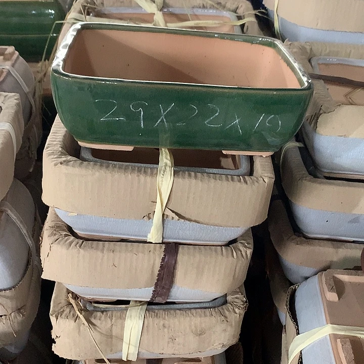 紫砂花盆100-4。   微瑕。