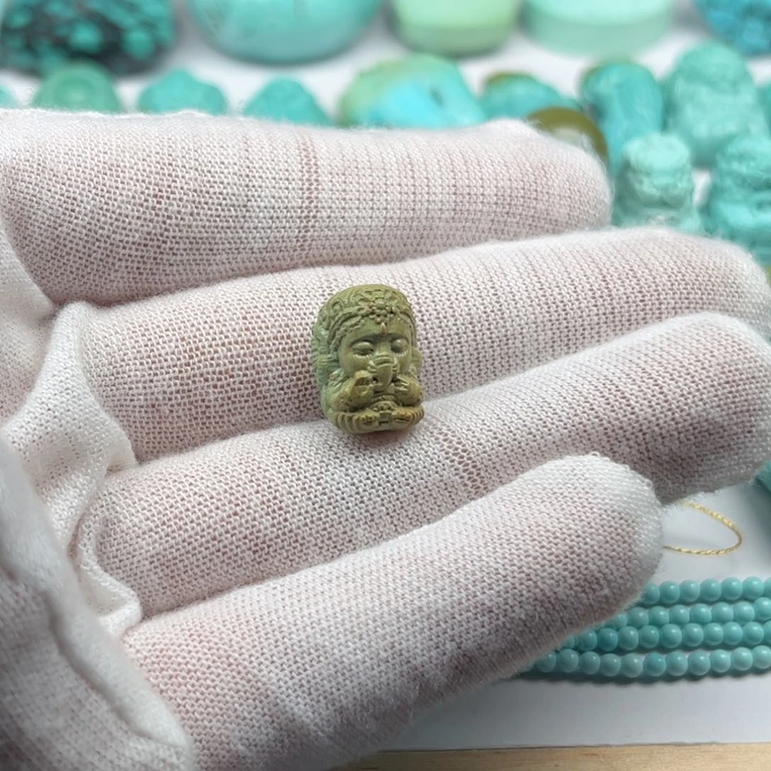 未镶嵌绿松石珠宝奇石