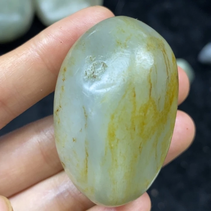 未镶嵌和田玉（糖玉）挂件