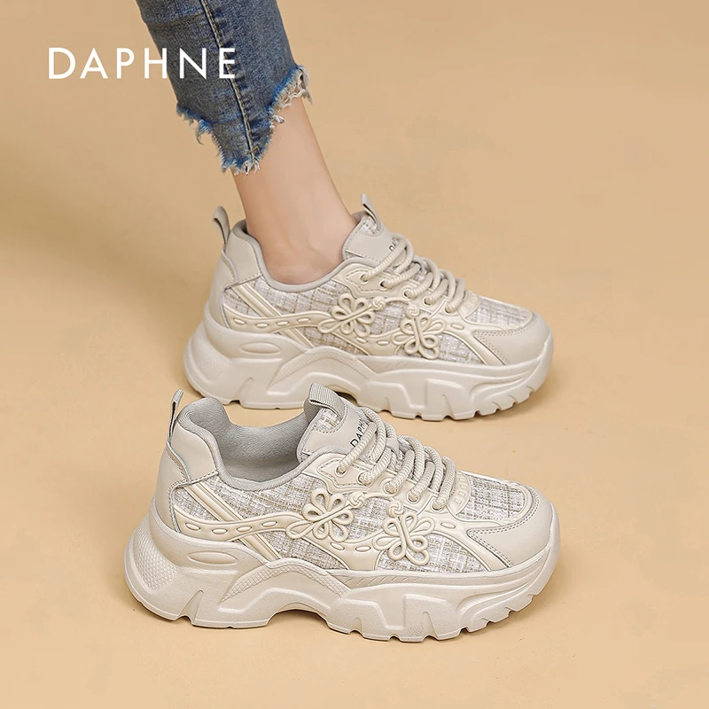 Daphne/达芙妮女鞋2025秋季板鞋厚底增高时尚百搭休闲舒适运动鞋