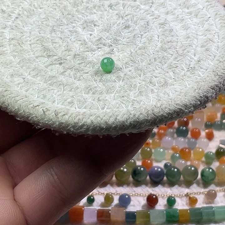 翡翠散珠未镶嵌定制翡翠卡5.4