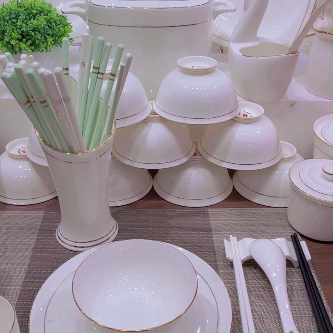 45%以上骨粉骨瓷金镶玉米饭碗单拍