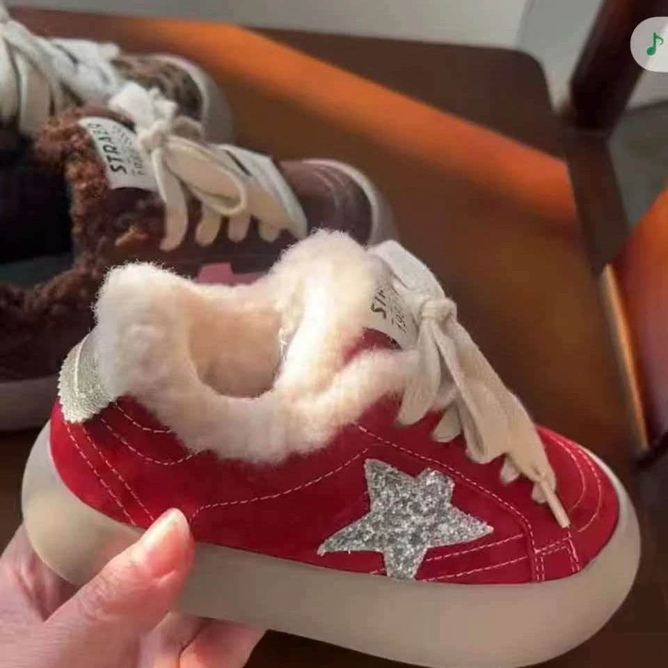 汐汐麦卡冬季新款可爱洋气星星板鞋，