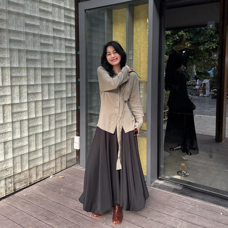 Seyora【剪影】大摆高腰垂感长款黑色半身裙 B30909SY51