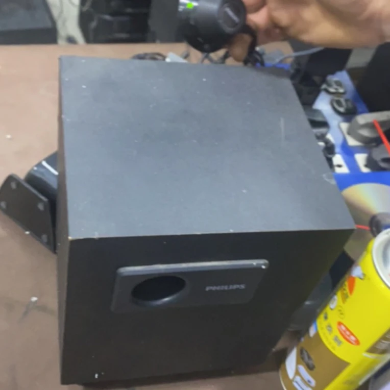 9新  flp 2.1电脑音响（需要打理电位器）