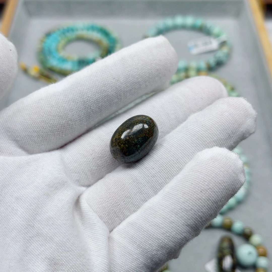 绿松石未镶嵌挂件