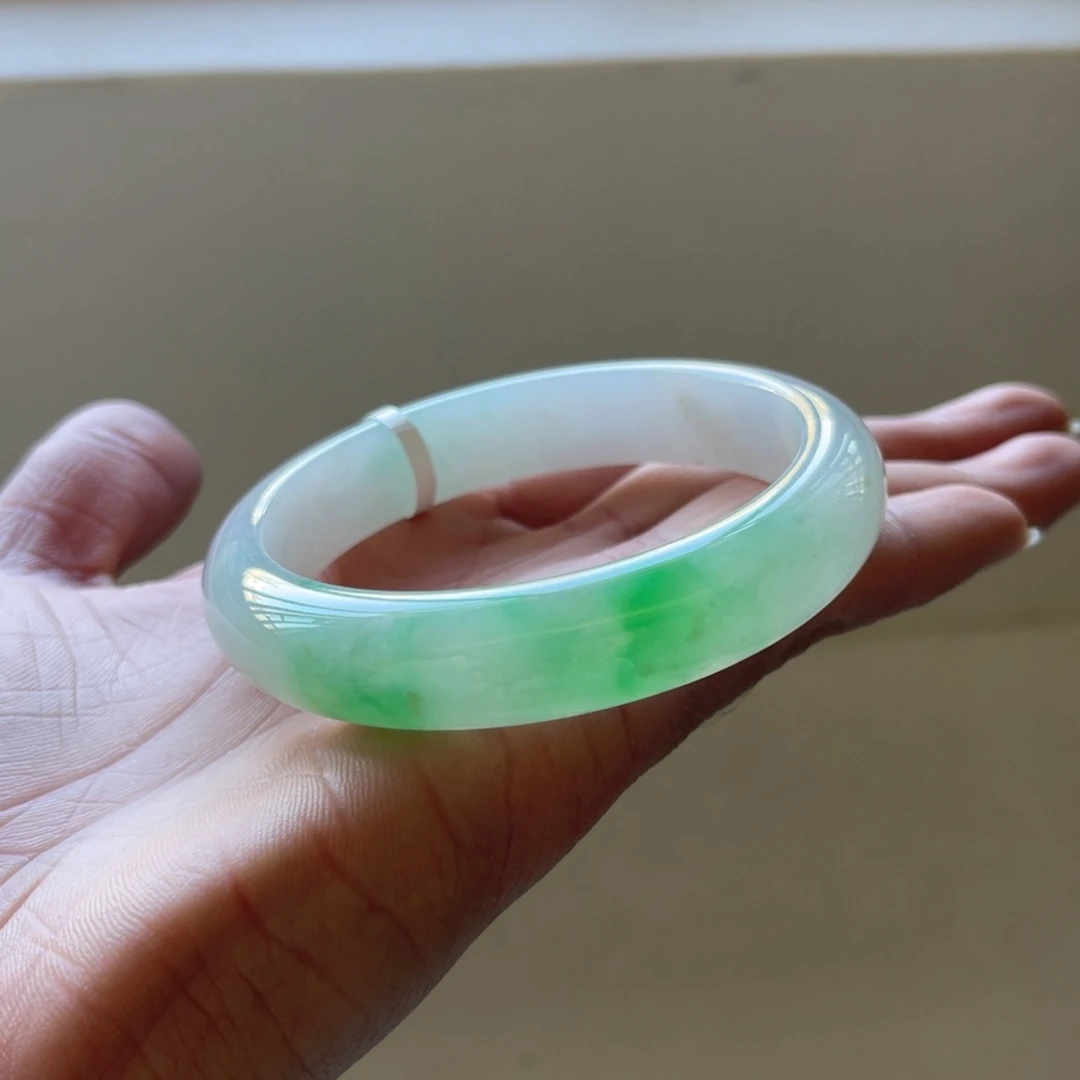 翡翠未镶嵌手镯56圈三天鉴赏期